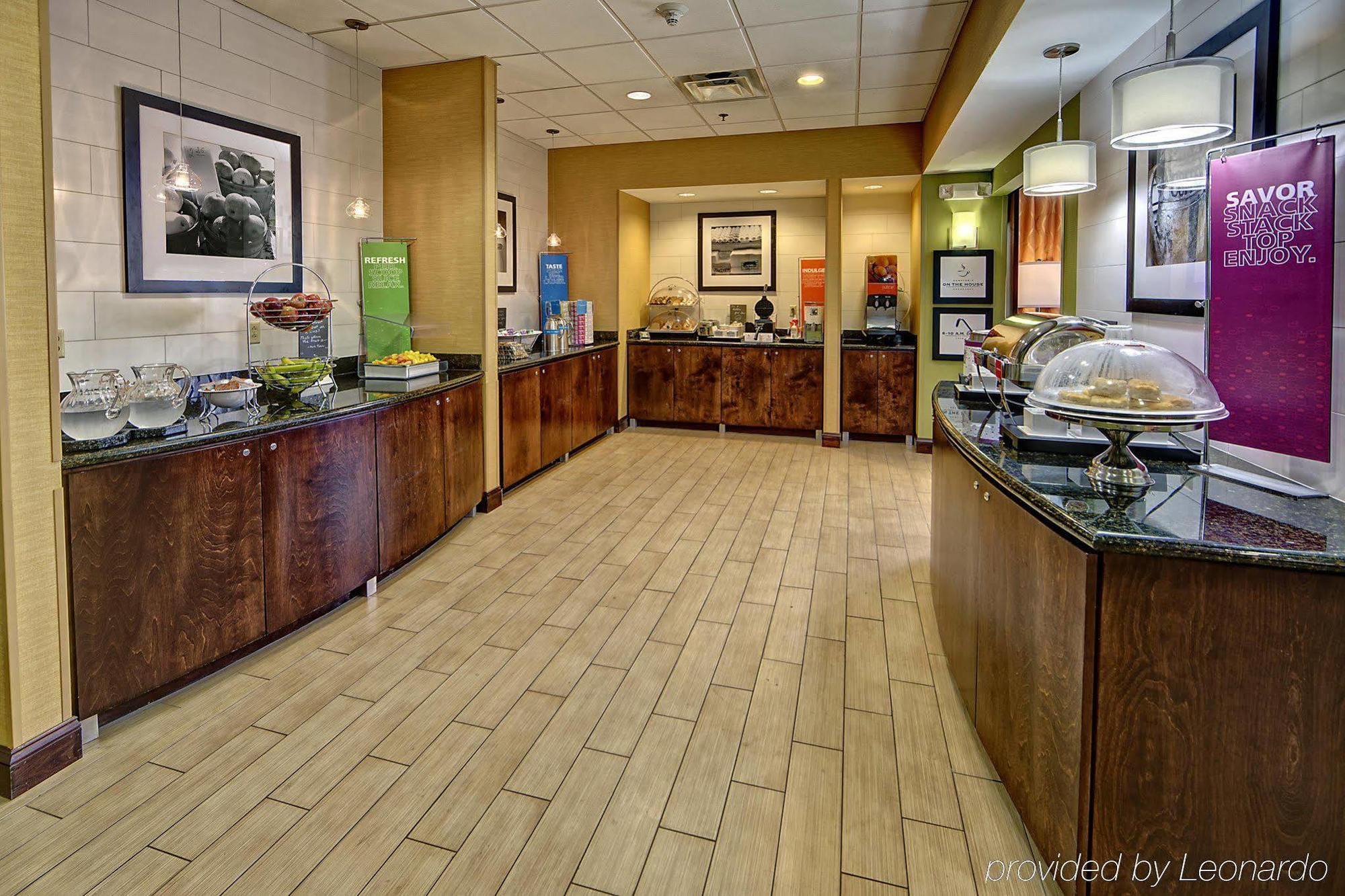 Hampton Inn Crossville Exterior foto