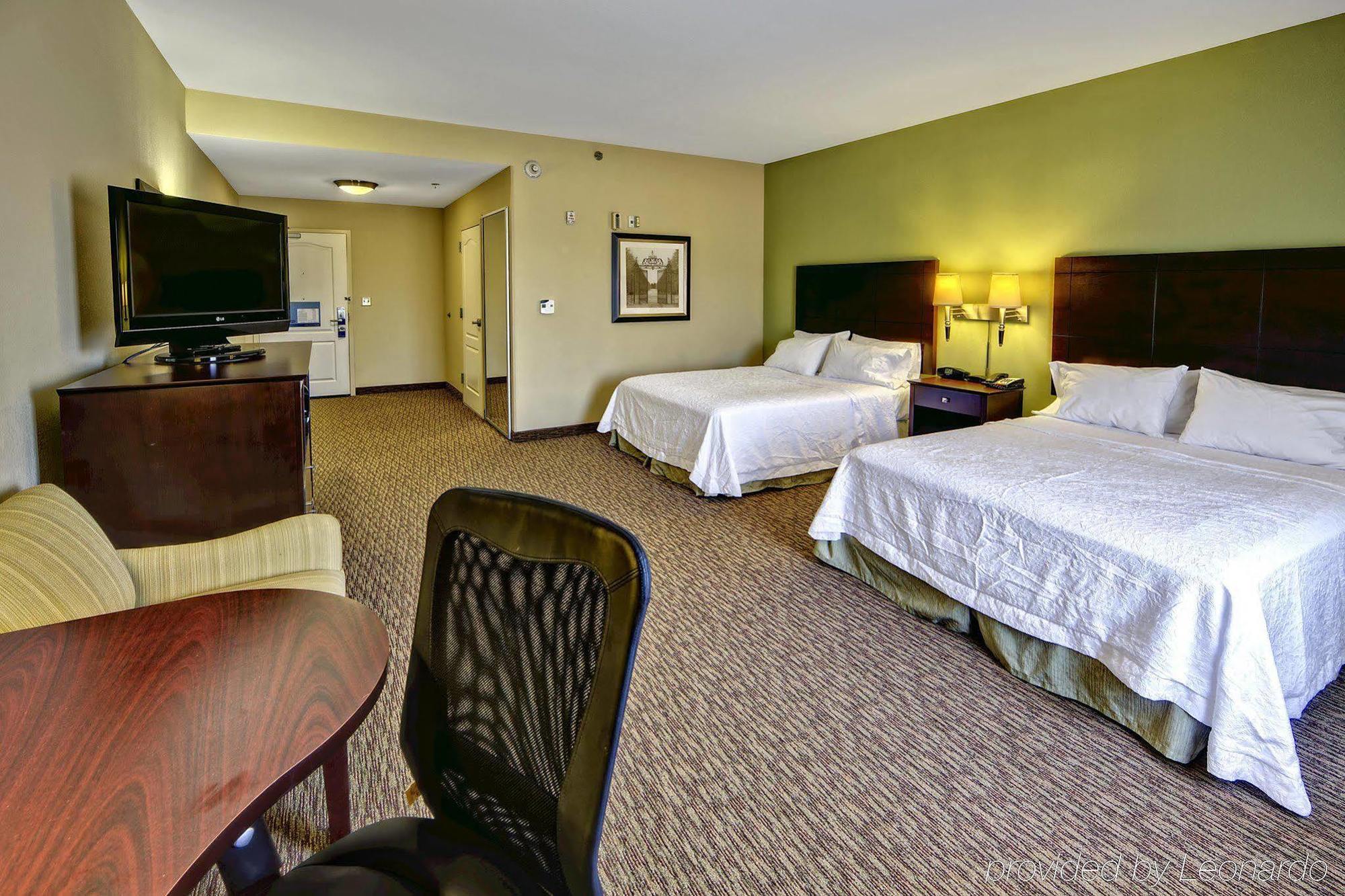 Hampton Inn Crossville Exterior foto