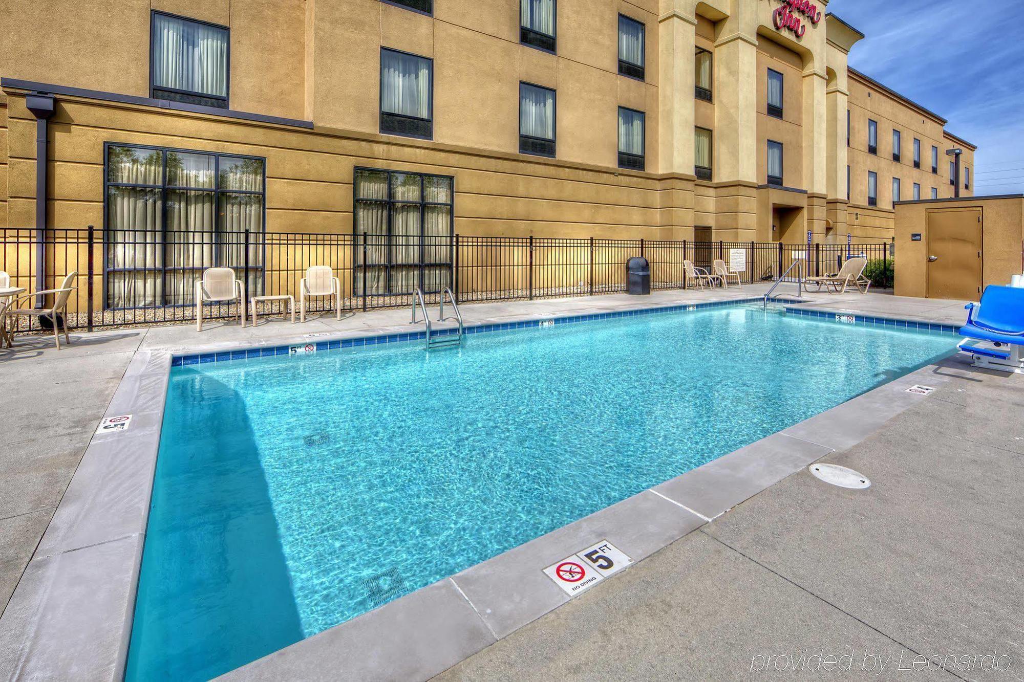 Hampton Inn Crossville Exterior foto